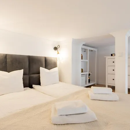 Close-central - Great Location - Stylish Loft- Zlota Street